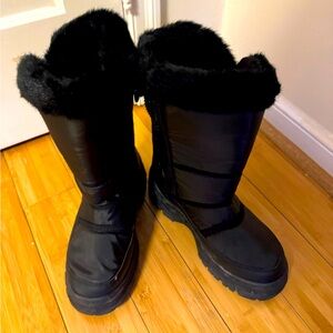 Women's Black Winter Boots - Size 10
